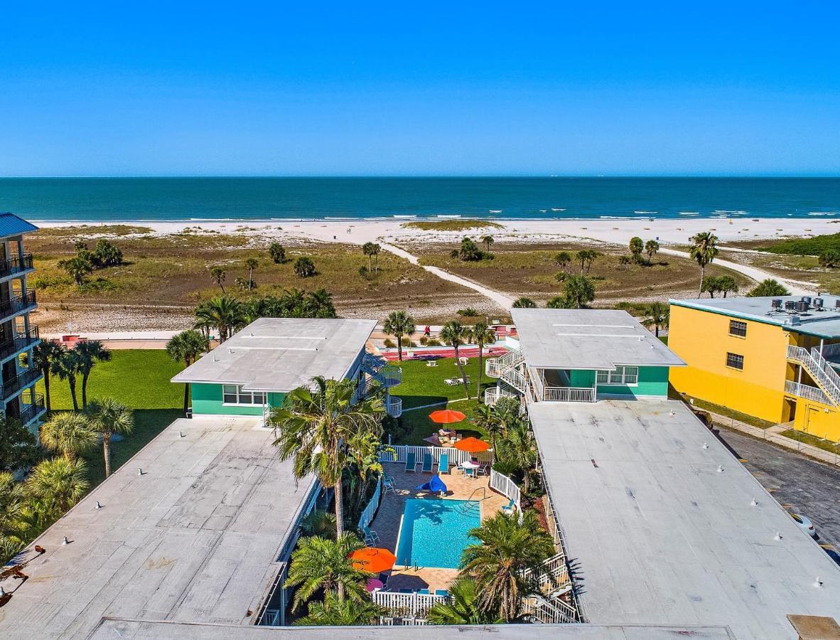 Tropic Terrace #16 - Beachfront Rental Apts St. Pete Beach Extérieur photo