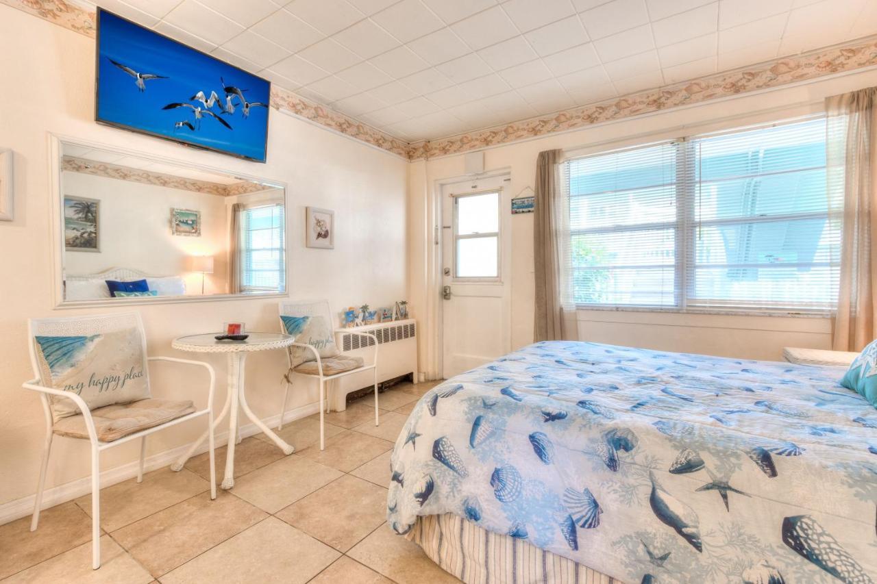 Tropic Terrace #16 - Beachfront Rental Apts St. Pete Beach Extérieur photo