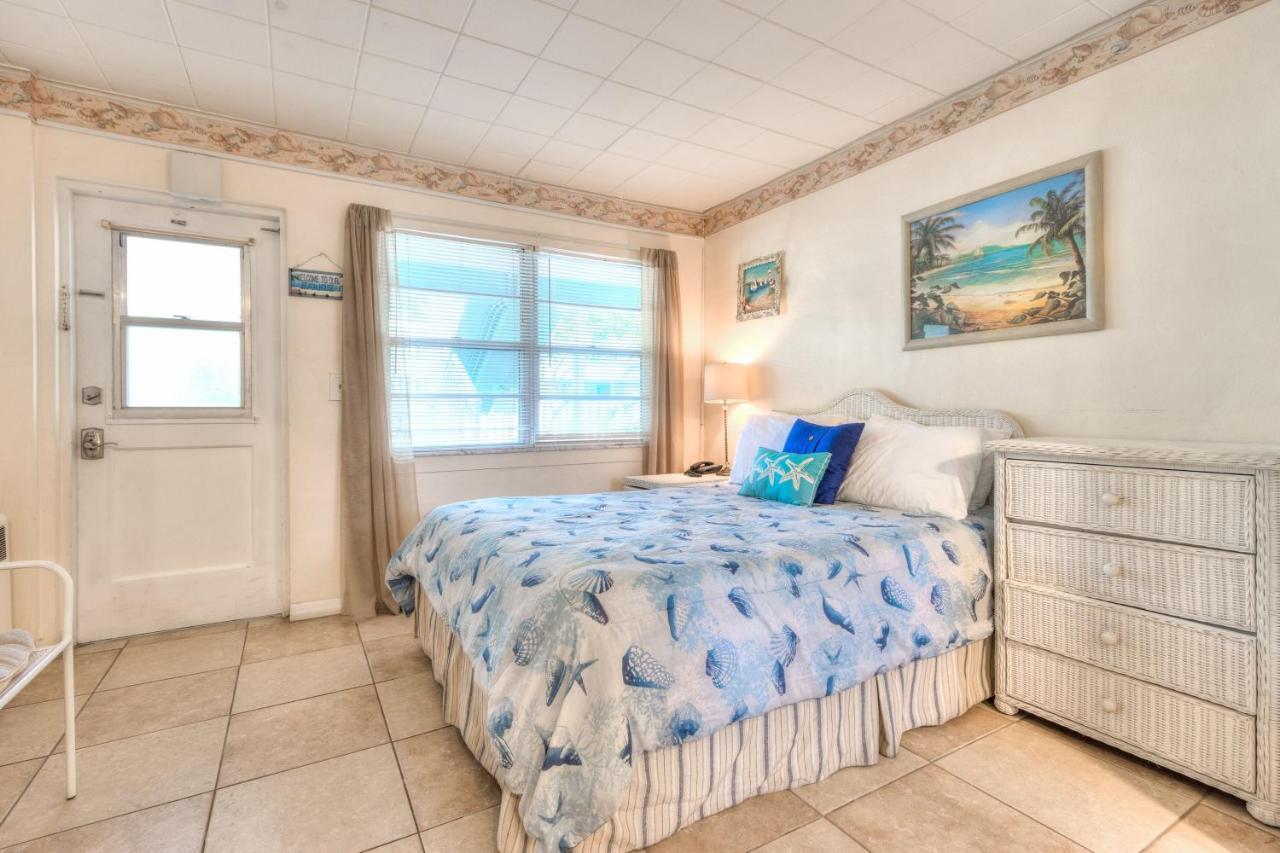 Tropic Terrace #16 - Beachfront Rental Apts St. Pete Beach Extérieur photo