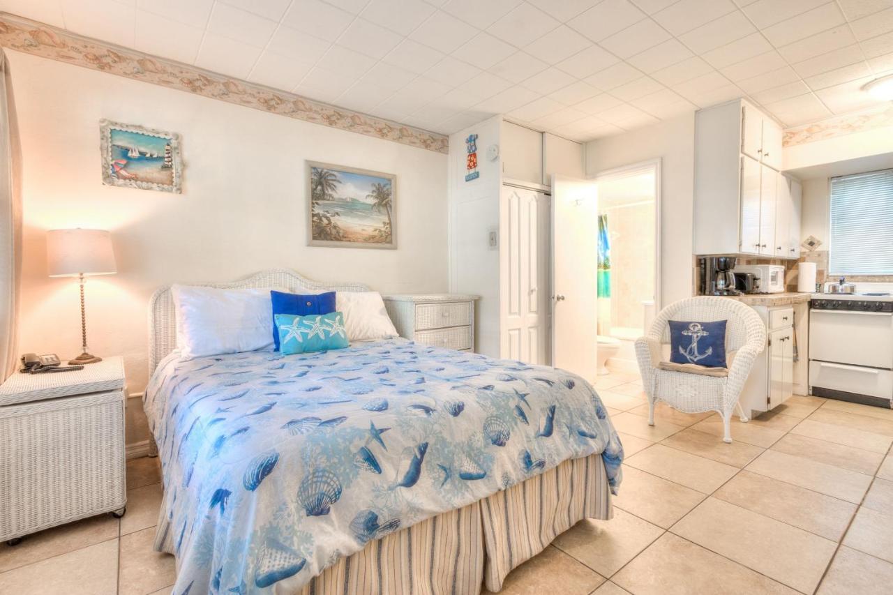 Tropic Terrace #16 - Beachfront Rental Apts St. Pete Beach Extérieur photo