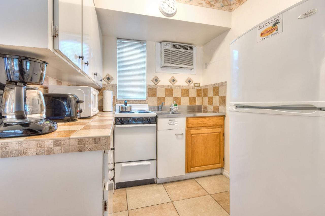 Tropic Terrace #16 - Beachfront Rental Apts St. Pete Beach Extérieur photo